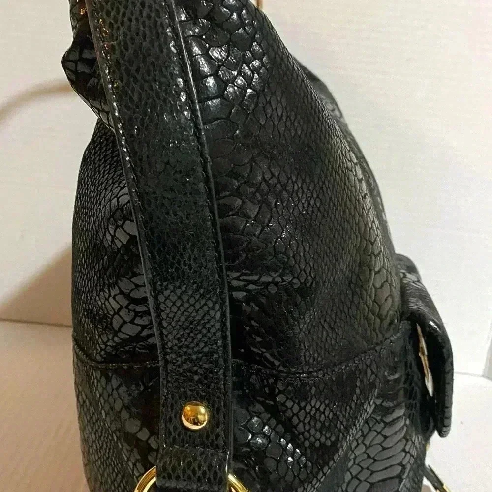 Michael kors snakeskin leather snakeskin embossed satchel handbag